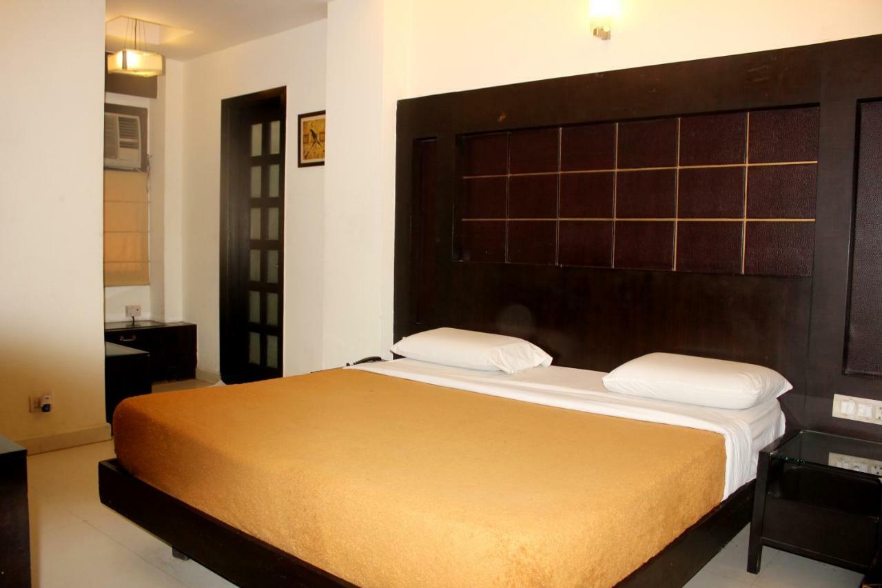 Hotel Aman Deluxe Nové Dillí Exteriér fotografie